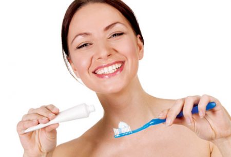 Niềng răng có làm răng yếu đi không?