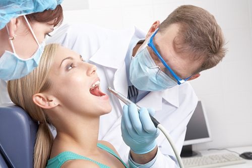 Trồng răng cửa hàm trên nên lưu ý điều gì? 3