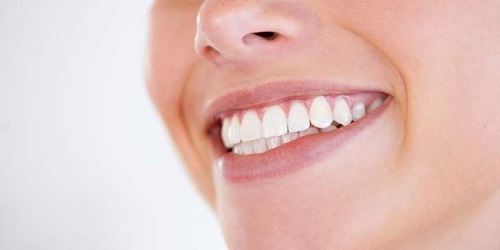 Tẩy trắng răng bằng than củi bạn đã bao giờ thử chưa? 3