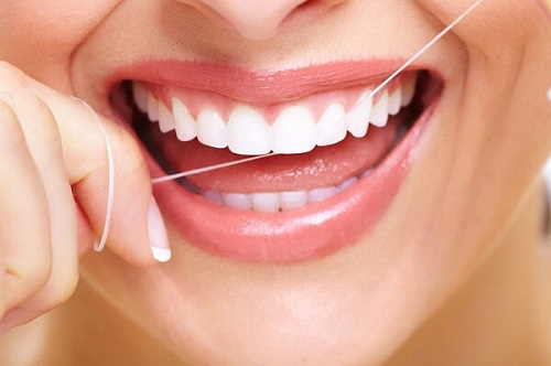 Tẩy trắng răng bằng than hoạt tính có tốt không? 4