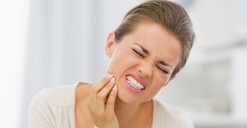 Răng khôn bị sâu chảy máu - Cách khắc phục an toàn 2